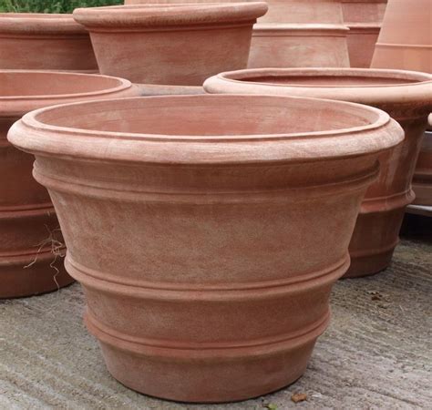 Extra Large Terracotta Pots | Mud Mountain | Italian terra cotta pots, Large terracotta pots ...