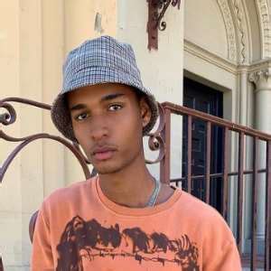 James Butler (YouTuber) Birthday, Real Name, Age, Weight, Height ...