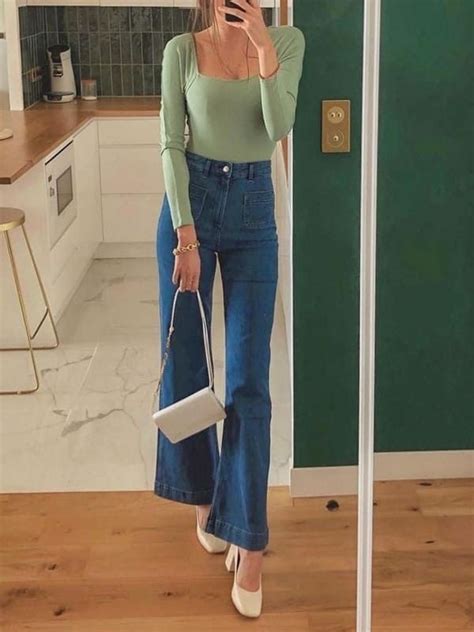 light green top and bell bottom jeans Fall Fashion Outfits, Casual ...