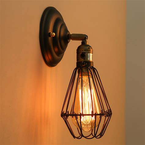 Domus: Metal Wall Lamp: E27, Rust | TACC - shop online today!