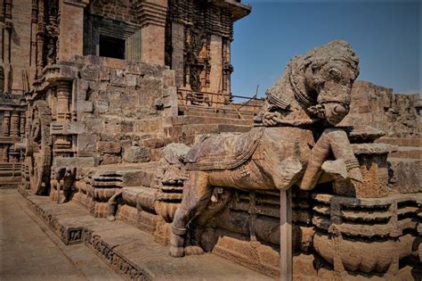 Konark Sun Temple: Incredible Hindu Architecture 13CE