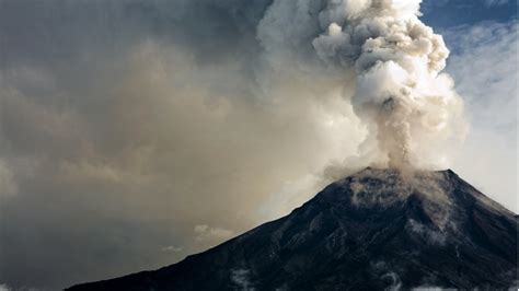 Volcanoes of the Caribbean – Repeating Islands