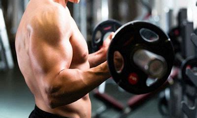 How To Do Bicep Curls: 5 Tips For Perfect Bicep Curl Form