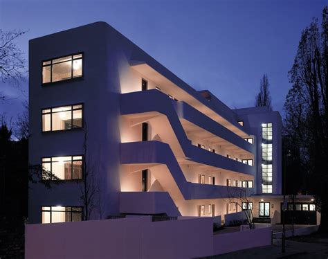 5 Defining Bauhaus Buildings - Discovery