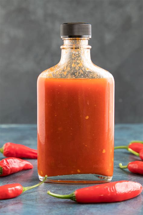 Homemade Sriracha Hot Sauce (2022)