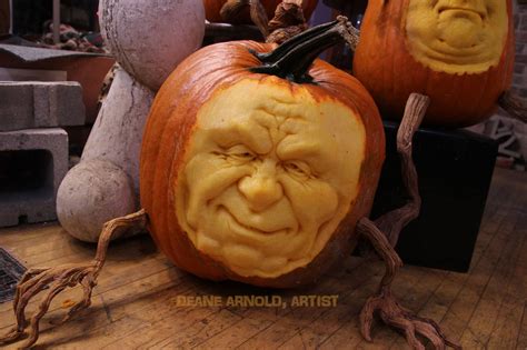 Pin by Scott Longpre on Ray Villafane & Others | Pumpkin carving, Pumpkin sculpting, Scary ...