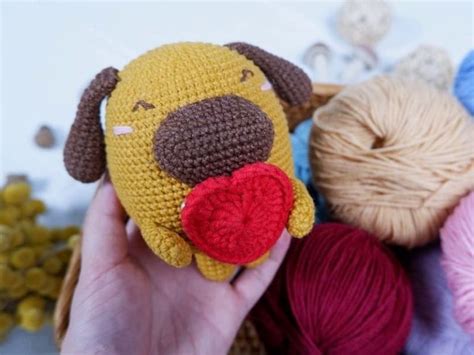 Crochet Valentine puppy dog free pattern | Amigurumi Space