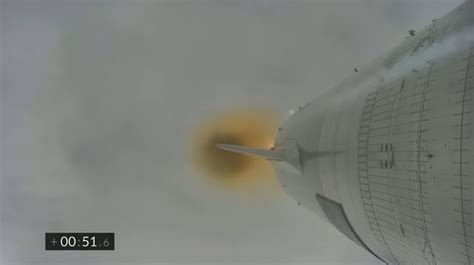 SpaceX launches Starship SN15 rocket and sticks the landing in high ...