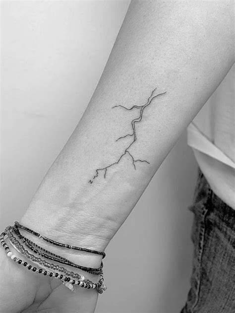 Pin by Ash🧸 on Tattoo in 2020 | Bolt tattoo, Lightning tattoo, Lightning bolt tattoo