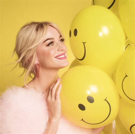 Katy Perry announces 'Smile' album tracklist - CelebMix