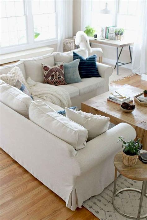 40 Best Modern Farmhouse Sofa Family Rooms Decor Ideas And Design (2) - CoachDecor.com