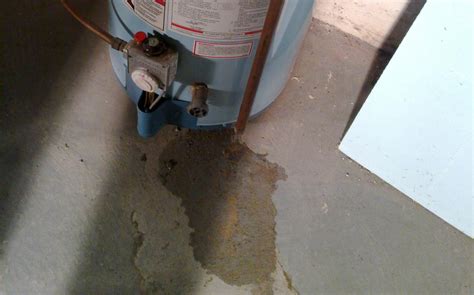 What to Do if Your Water Heater is Leaking | MTDrains