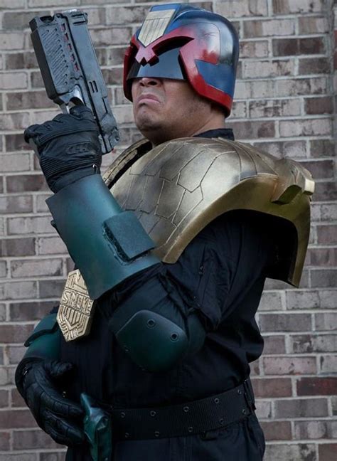 17 best images about Judge Dredd Cosplays on Pinterest | Awesome cosplay, Sylvester stallone and ...