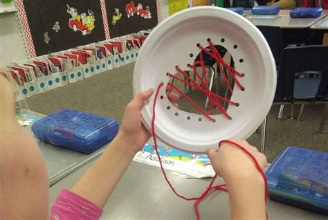 Kids paper plate string art for every holiday | String art, Paper plate crafts for kids, String ...