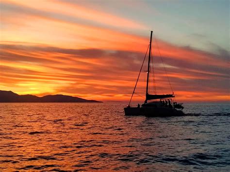 Sunset catamaran cruise vanuit Rethimnon | musement