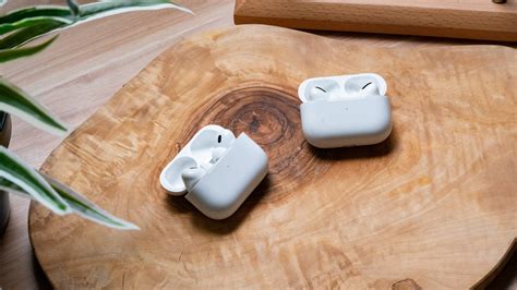 Apple AirPods Pro 1 vs 2: Which Gen is better? - SoundGuys