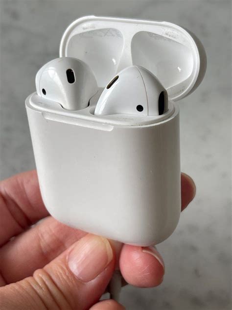 Apple AirPods (1st generation), Audio, Earphones on Carousell