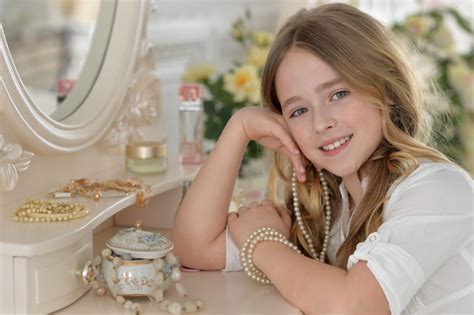 Treasures for a Young Princess | Goldsmith.store