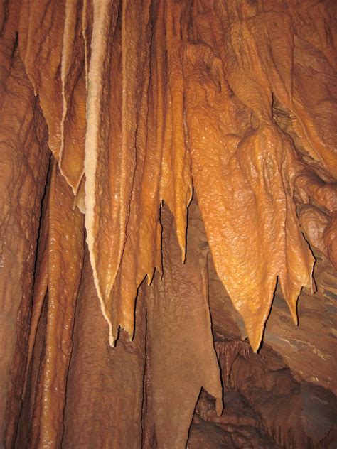 Travertine dripstone (Shenandoah Caverns, Quicksburg, Virg… | Flickr
