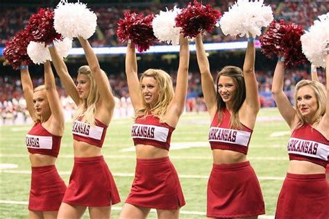 Arkansas Razorbacks Cheerleaders photo gallery | Arkansas razorbacks ...