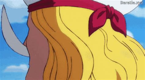 Whitebeard Young GIF - Whitebeard Young One Piece - Discover & Share GIFs