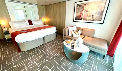 Celebrity Beyond Sky Suite feature - EatSleepCruise.com