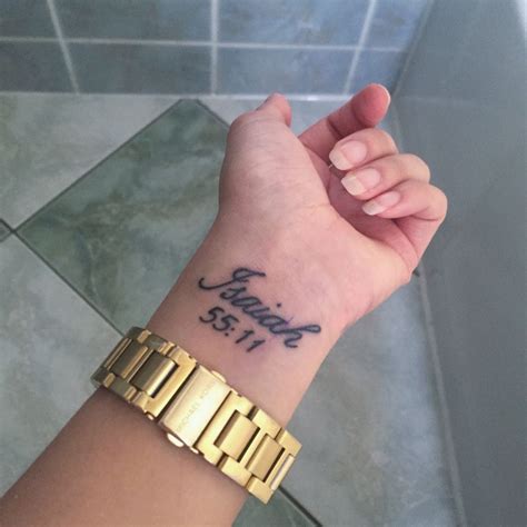 30 Cute Wrist Tattoos For Women