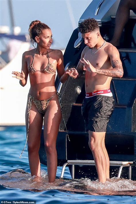 Jadon Sancho looks cosy with a mystery stunner during Ibiza yacht trip | Daily Mail Online