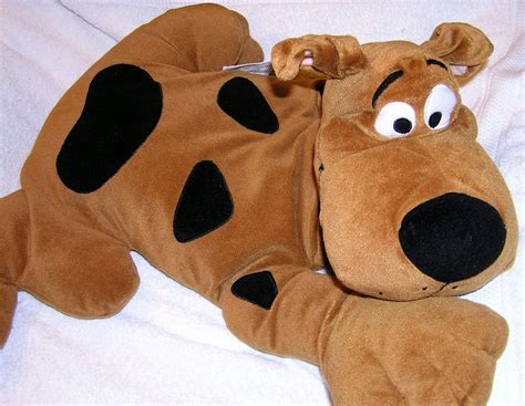 Amazon.com: Large Plush Stuffed 30" Scooby Doo Cuddle Pillow Doll: Toys ...