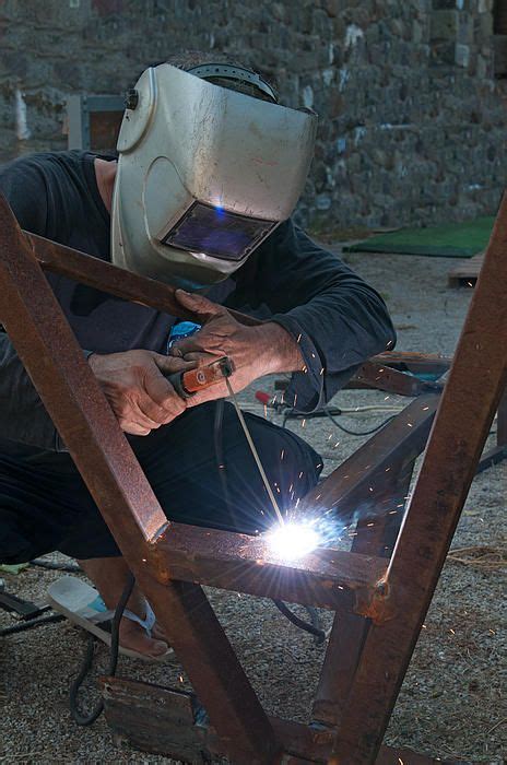 Arc Welder by Roy Pedersen | Welding projects, Welding art, Welding art ...