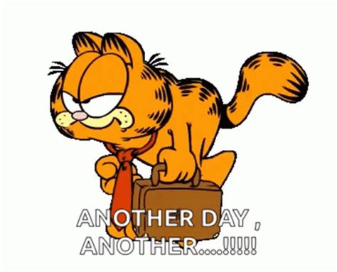 Garfield Grumpy GIF - Garfield Grumpy Tired - Discover & Share GIFs