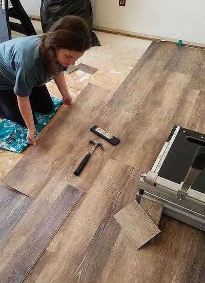 Tools You Need To Install Vinyl Plank Flooring | Floor Roma