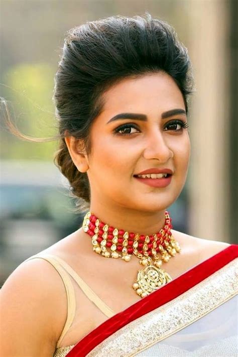 Subhashree Ganguly Photos : Pictures, Latest photoshoot of Subhashree Ganguly, Latest Images ...