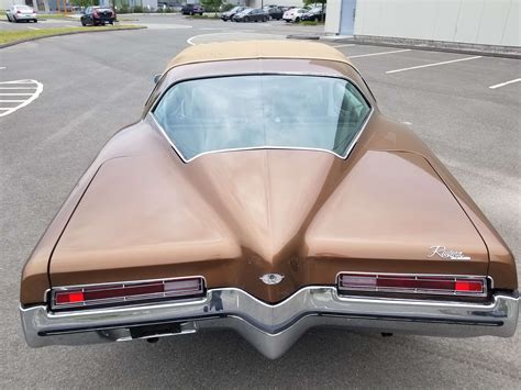 1972 Buick Riviera Coupe 2D - Naugatuck River Motors