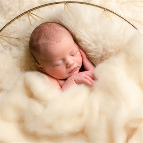 Everything You Need to Know About Newborn Photography - marymaletzke.com