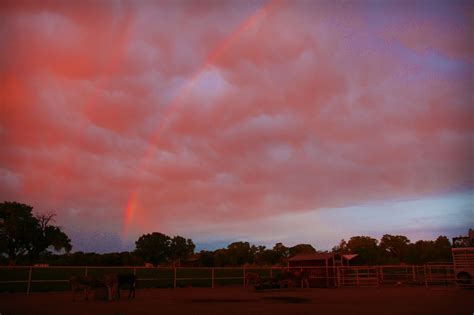 Rainbow sunrise | Morning Bray Farm