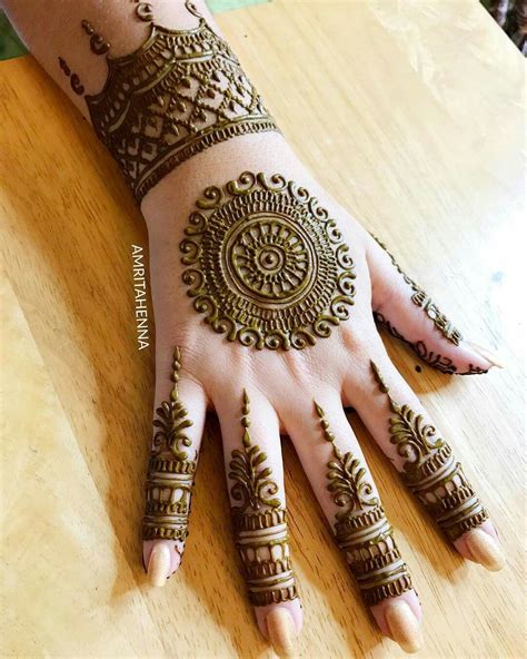 Pin by Salma Hemed on hina desgin | Round mehndi design, Mehndi designs ...