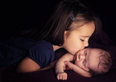 Adorable Sibling Love - HD Wallpaper