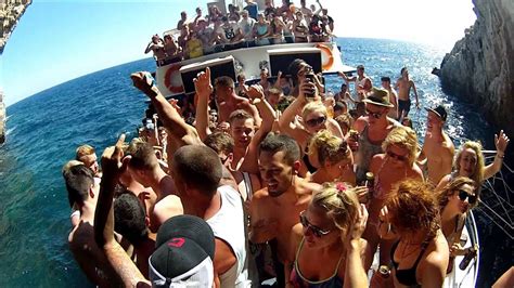 KAVOS PARTY BOAT BY CAPTAIN THEO - YouTube