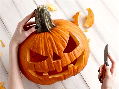 22 Brilliant Pumpkin Carving Ideas to Light Up Your Home This Halloween