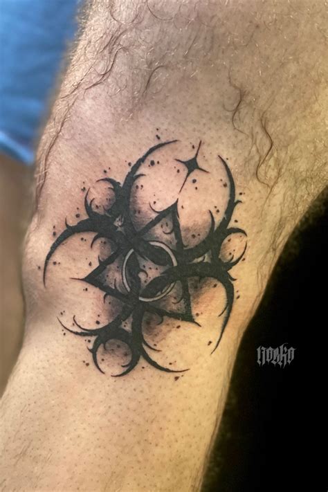 Keywork Coheed and Cambria Tattoo By Noeko | Wrist tattoos for guys, Black ink tattoos, Tattoos ...