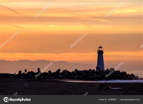 Santa Cruz Breakwater Light Stock Photo by ©haveseen 137888822