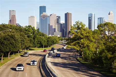 Houston's skyline stands out among big cities, according to survey