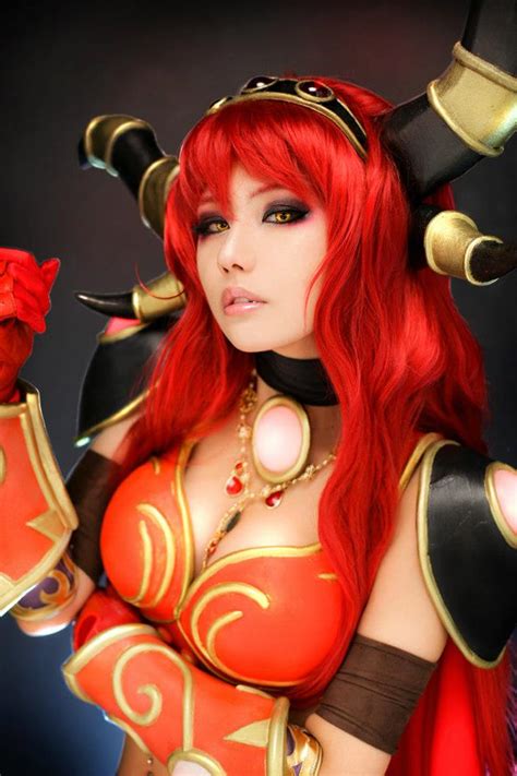 World of Warcraft: Alexstrasza Cosplay by Tasha - Blog - Cosplay