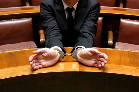 Top 10 Best Criminal Defense Lawyers in the USA – TopTeny Magazine