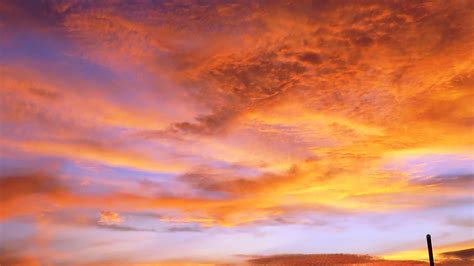 Download wallpaper 3840x2160 sky, sunset, clouds 4k uhd 16:9 hd background