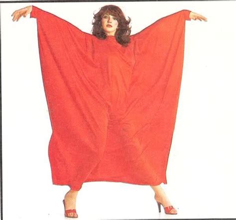 Kate Bush: Red Dress Photo Session 1980 | Famous outfits, Bush dress, Kate