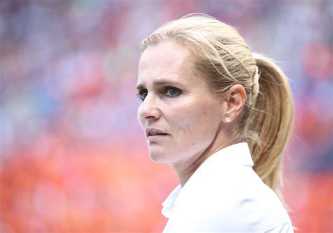 Sarina Wiegman - Indebted To American Education Dutch Coach Wiegman ...