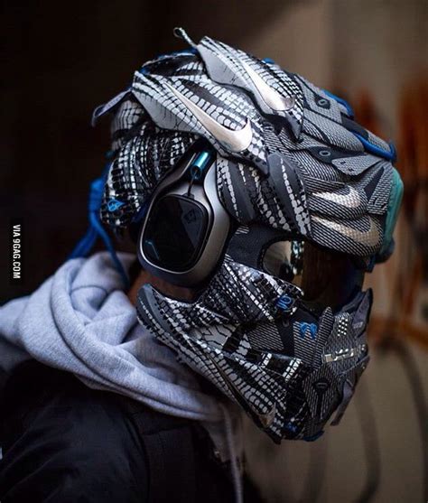 This is literally giving people goosebumps. - Gaming | Motorcycle helmets, Helmet concept ...