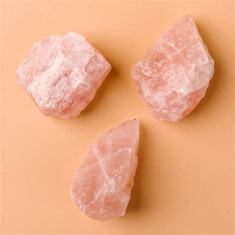 Raw Rose Quartz – La Loba